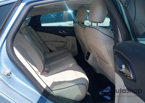 2015 Chrysler 200 C из США, поврежденный, VIN 1C3CCCCB5FN661168